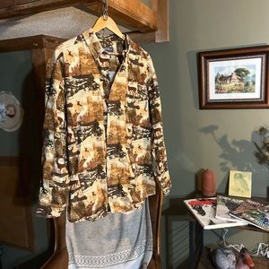 Woolrich Mens Large Button Down Flannel with Fishing/Fall print design. Like New